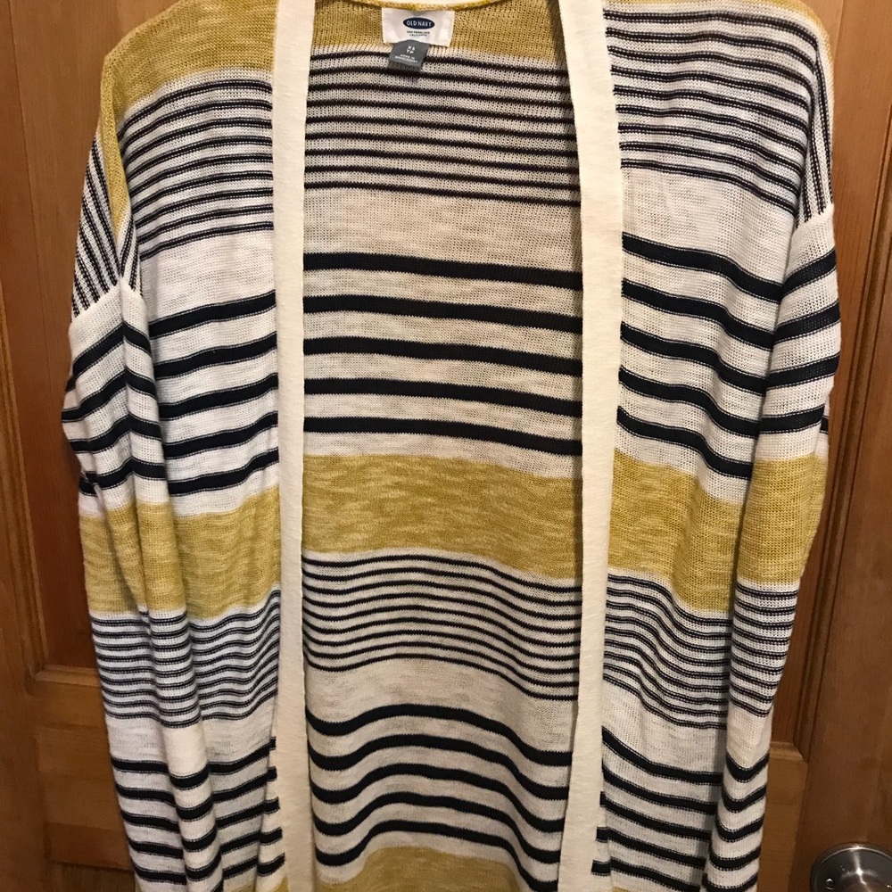 Old Navy lightweight sweater